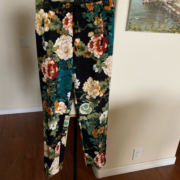 Chico's Pants - Chico's Black and Gold Patterned Pants